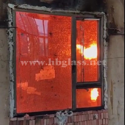 鋼鋁復合非隔熱型防火窗